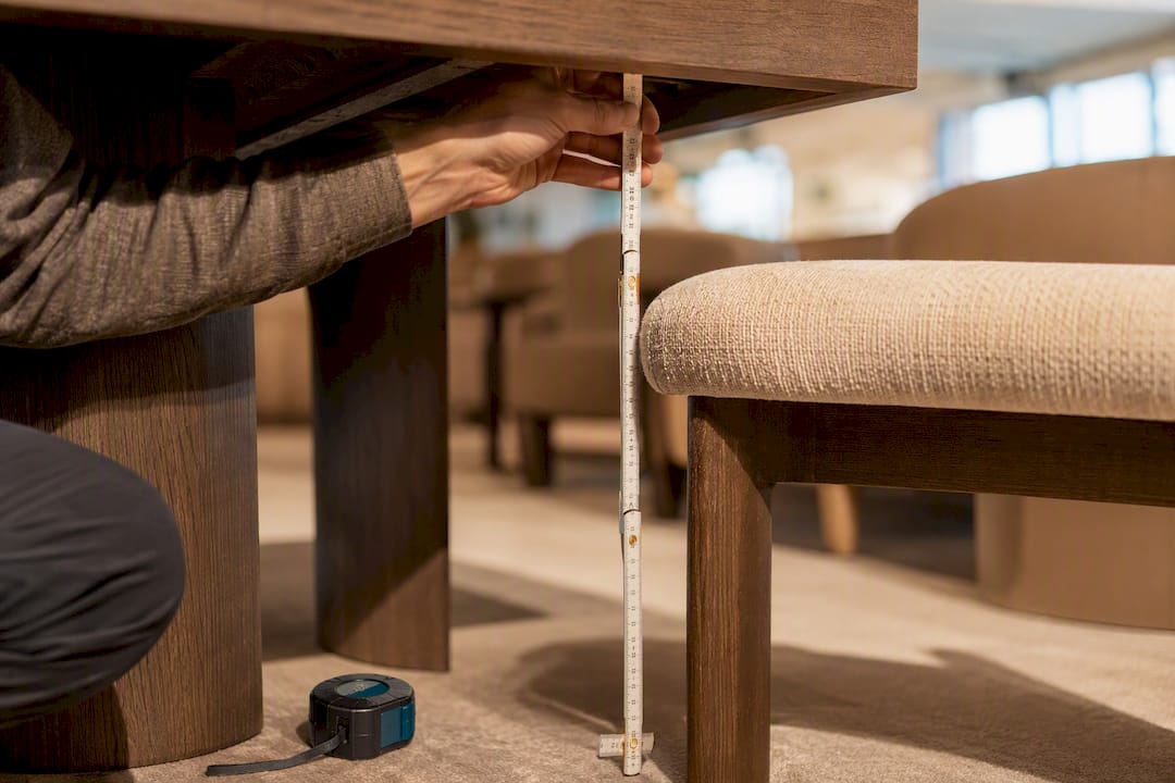 Measuring clearance between table and chair
