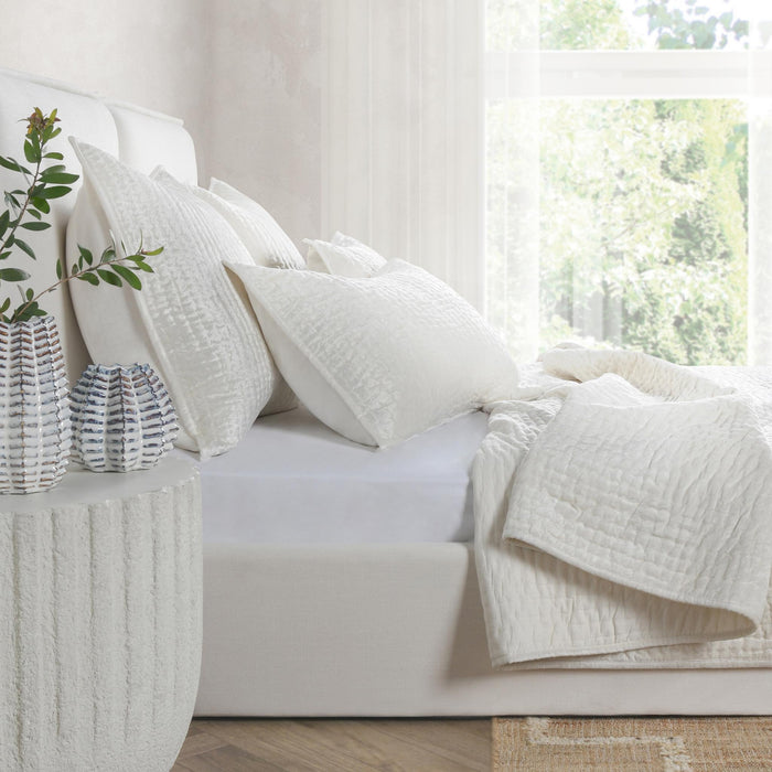 Bari - Velvet Sham