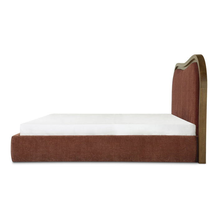 Camilla - King Bed - Chestnut