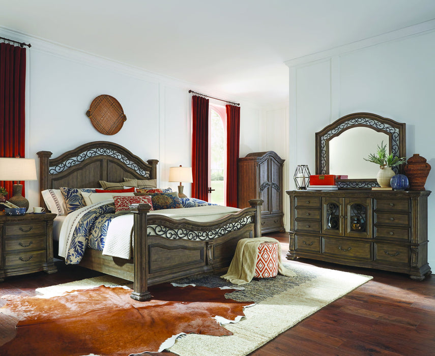 Durango - Shaped Mirror - Willadeene Brown
