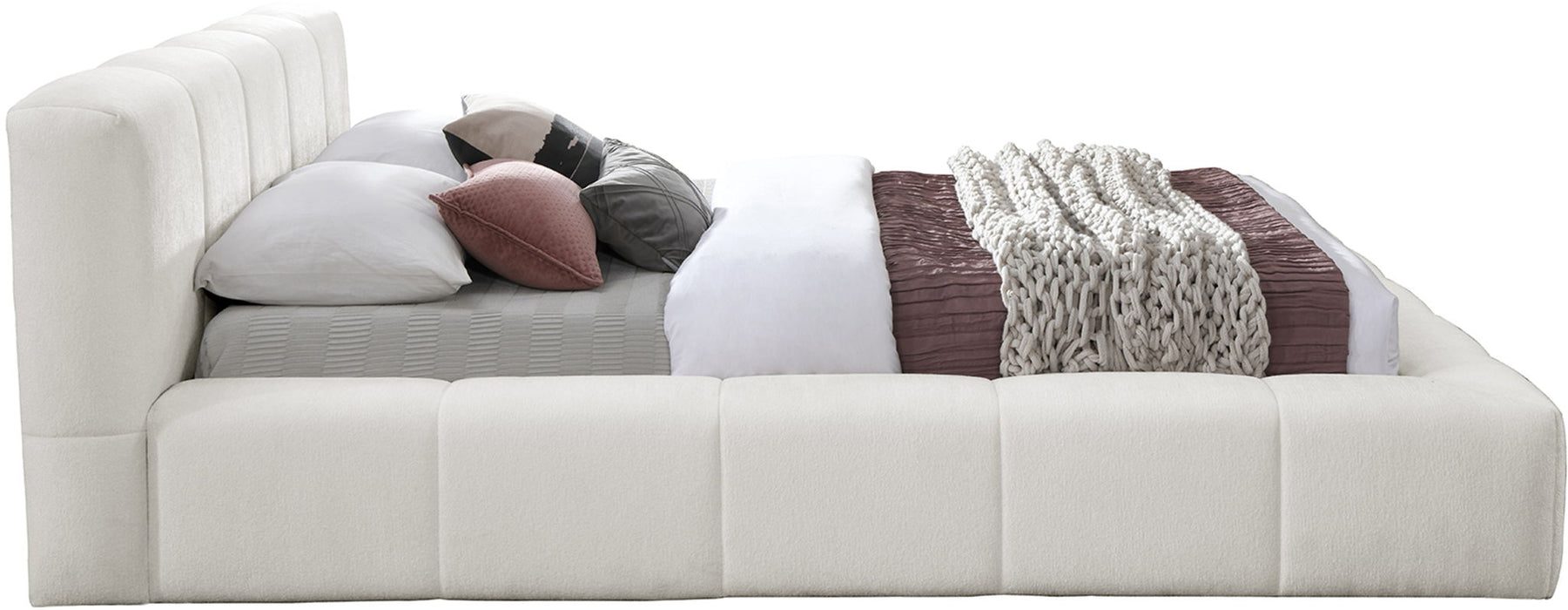 Carlin - Bed