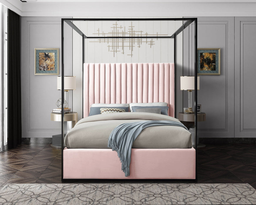 Jax - Bed