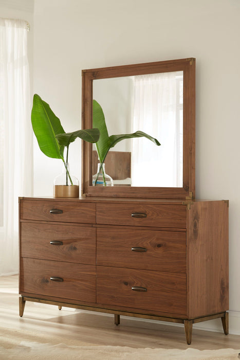 Adler Dresser - Nat. Wlnt. A23